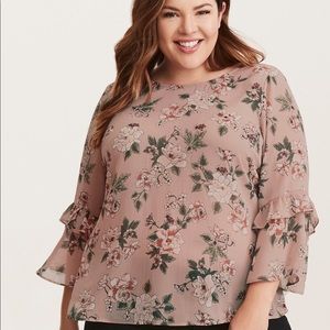 Torrid blouse 🌸